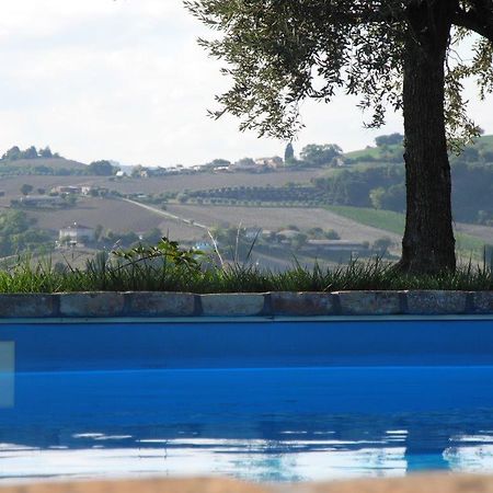 Agriturismo Eschito Hotel Montottone Zewnętrze zdjęcie